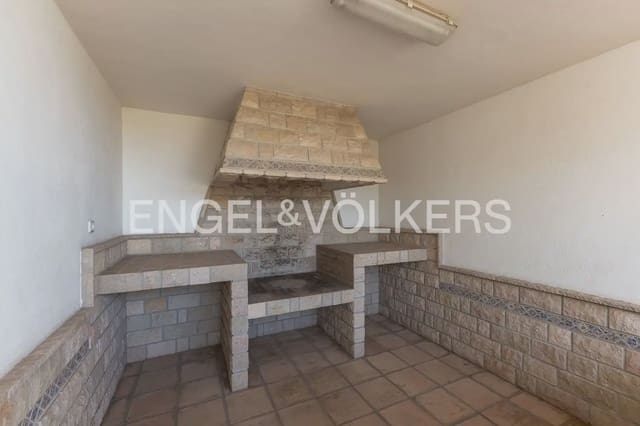 5 sypialnia Willa na sprzedaż w Favara z basenem garażem - 770 000 € (Ref: 10034587)