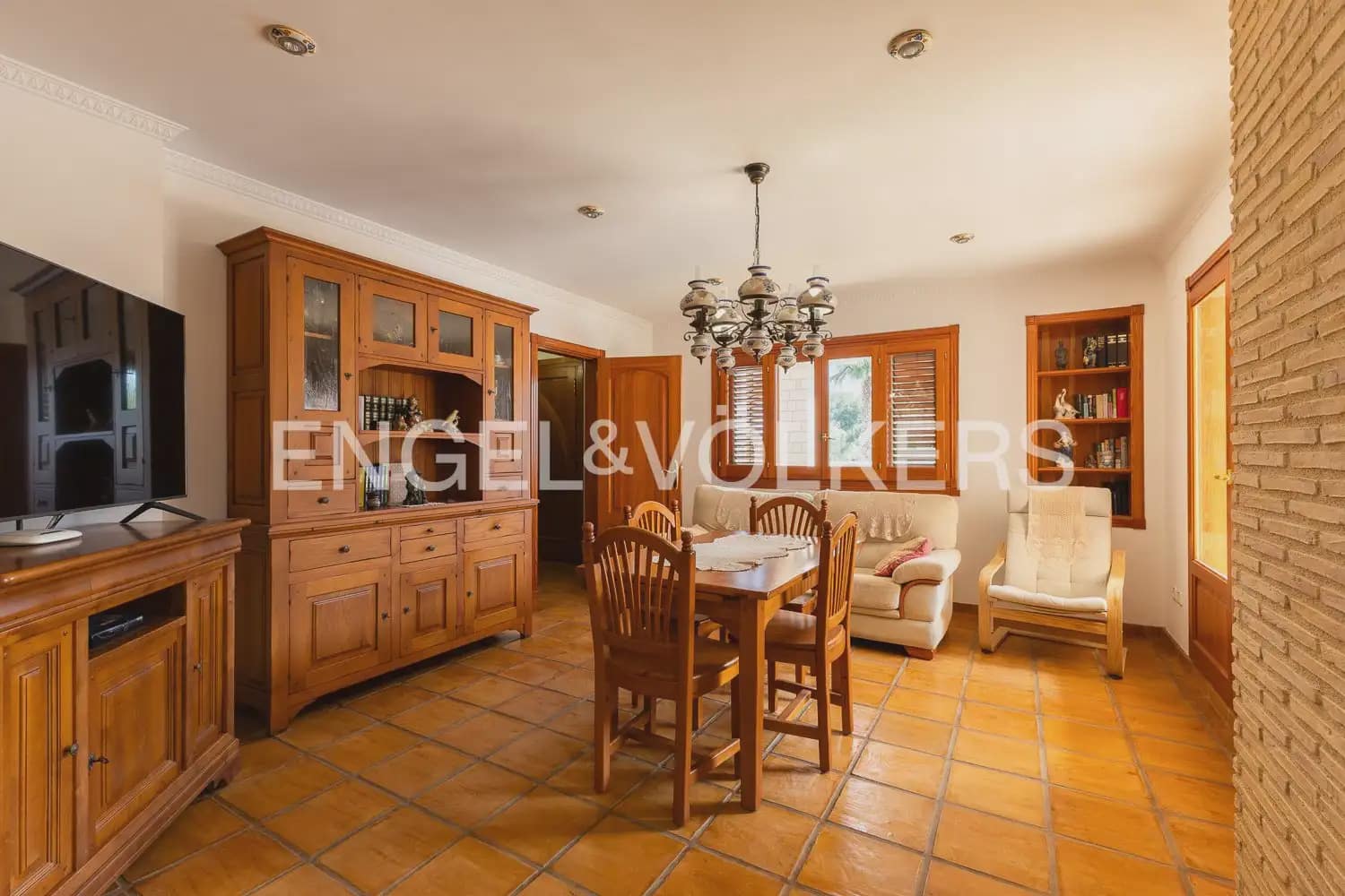 5 sypialnia Willa na sprzedaż w Favara z basenem garażem - 770 000 € (Ref: 10034587)