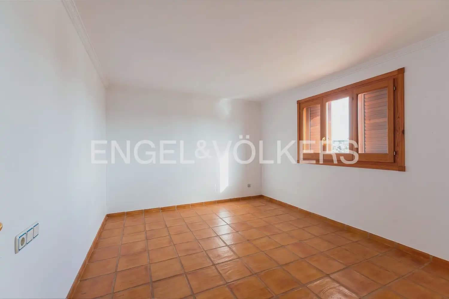 5 sypialnia Willa na sprzedaż w Favara z basenem garażem - 770 000 € (Ref: 10034587)