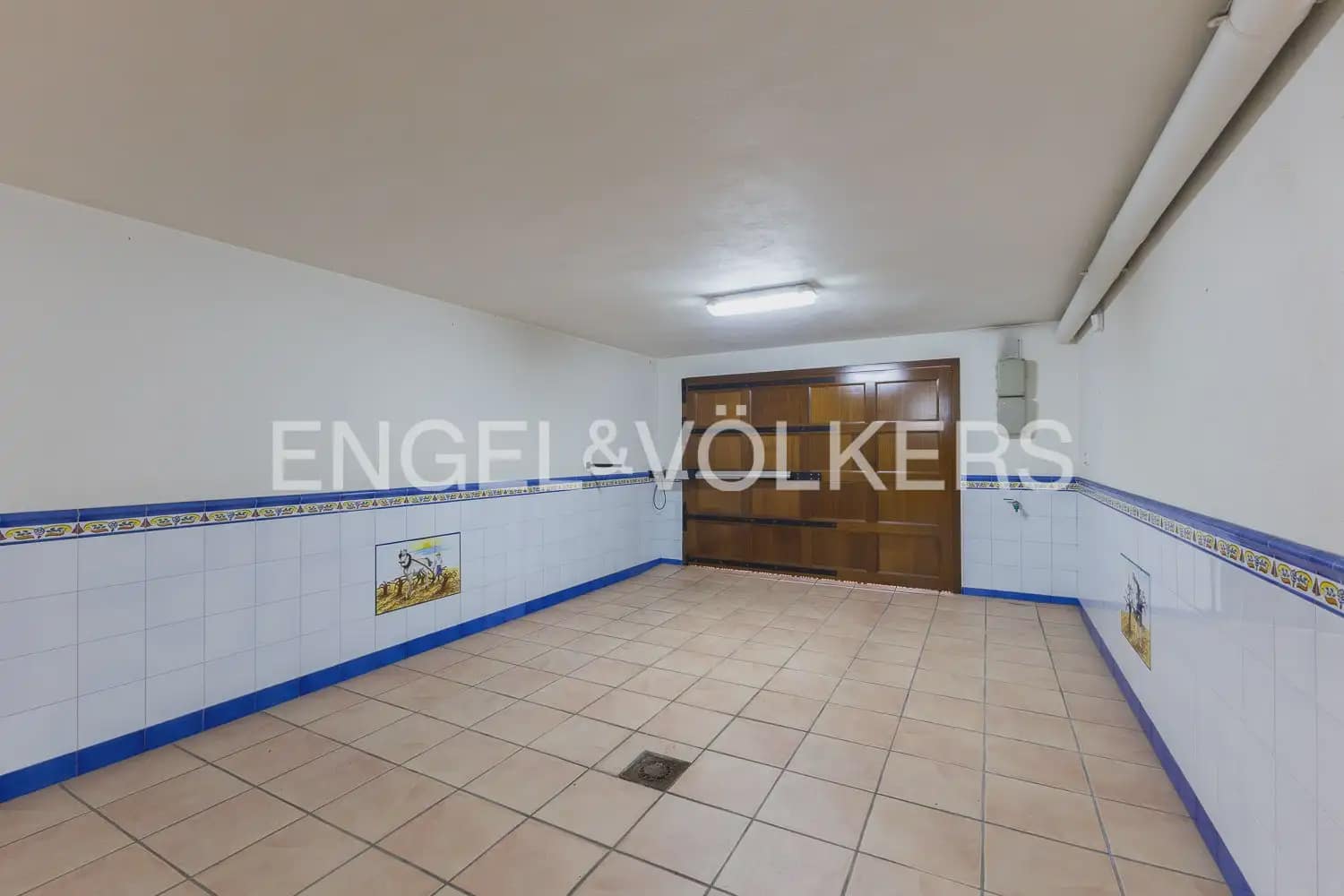 5 sypialnia Willa na sprzedaż w Favara z basenem garażem - 770 000 € (Ref: 10034587)
