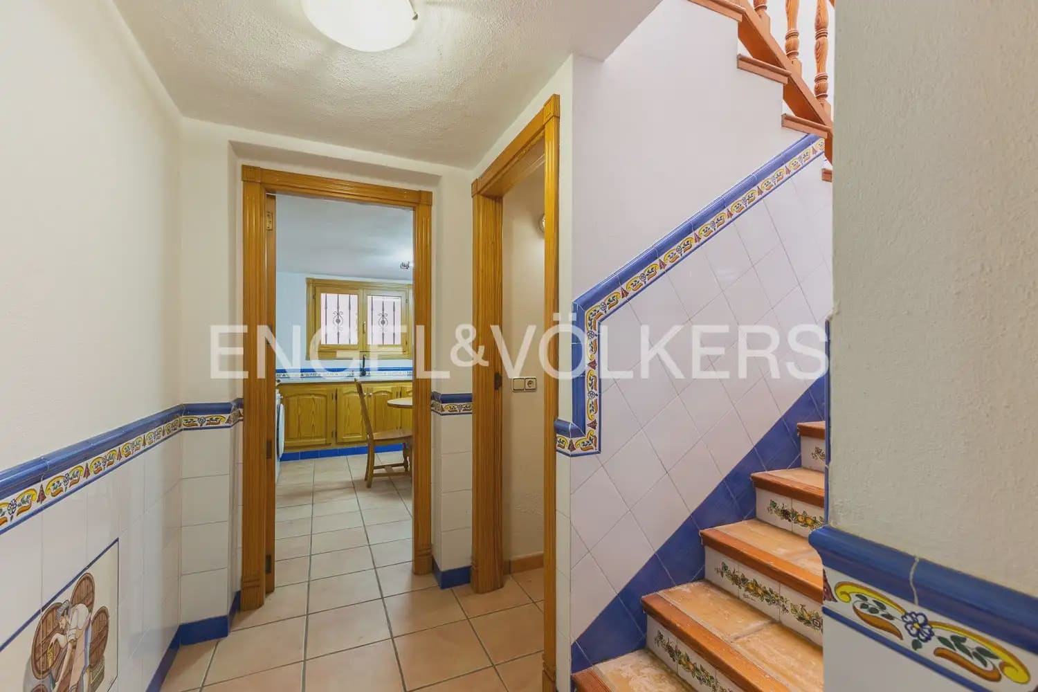 5 sypialnia Willa na sprzedaż w Favara z basenem garażem - 770 000 € (Ref: 10034587)