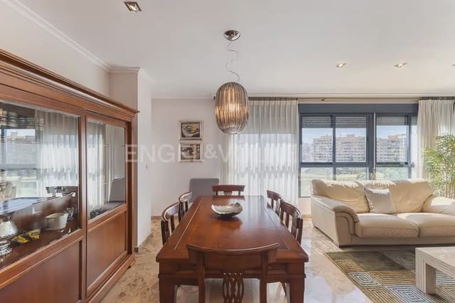 Piso de 4 habitaciones en Campanar, València ciudad en alquiler con garaje - 2.500 € (Ref: 10035676)