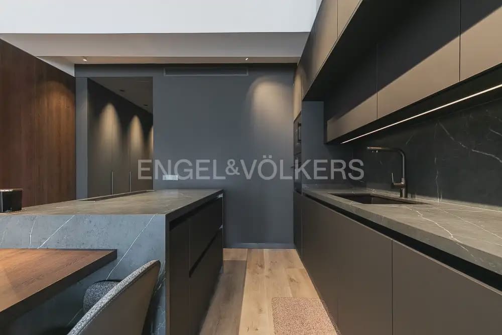 2 Zimmer Wohnung zu vermieten in Valencia Stadt - 3.000 € (Ref: 10035677)