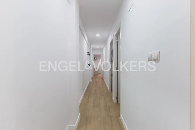 4 Zimmer Wohnung zu verkaufen in Burjassot mit Garage - 225.000 € (Ref: 10035678)