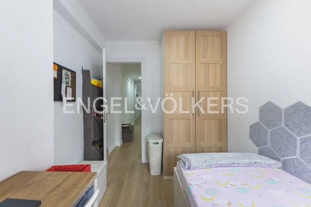 4 Zimmer Wohnung zu verkaufen in Burjassot mit Garage - 225.000 € (Ref: 10035678)