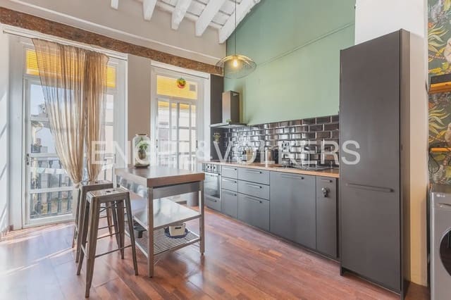 2 bedroom Flat for sale in La Seu, Valencia city - € 397,000 (Ref: 10035679)