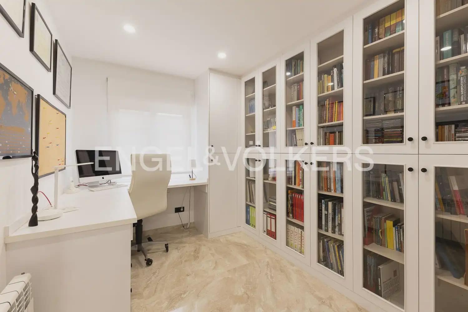4 bedroom Townhouse for sale in Benifaio with garage - € 385,000 (Ref: 10035680)