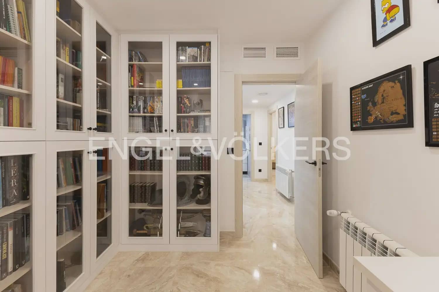 4 bedroom Townhouse for sale in Benifaio with garage - € 385,000 (Ref: 10035680)