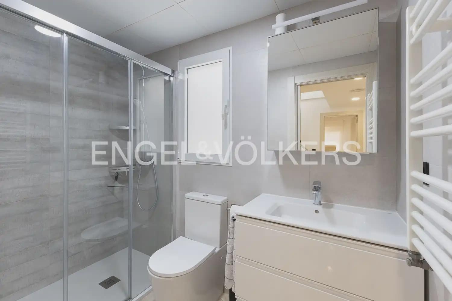 4 bedroom Townhouse for sale in Benifaio with garage - € 385,000 (Ref: 10035680)
