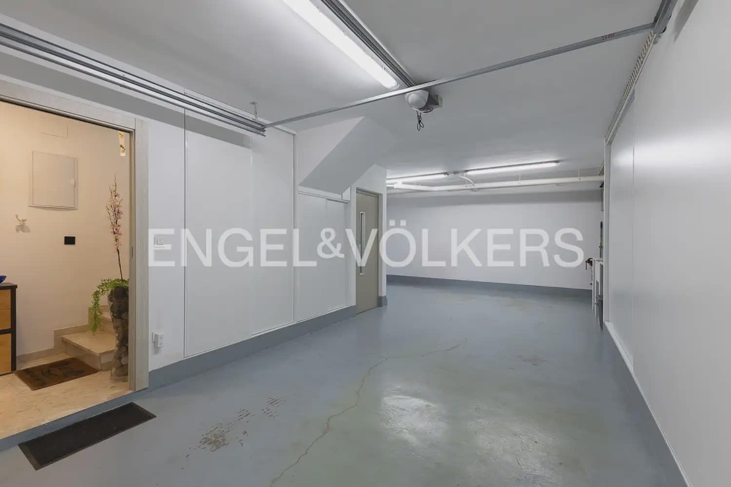 4 bedroom Townhouse for sale in Benifaio with garage - € 385,000 (Ref: 10035680)