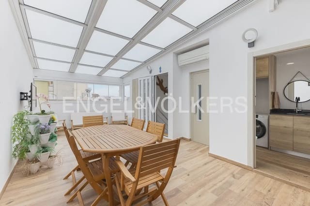 4 bedroom Townhouse for sale in Benifaió with garage - € 385,000 (Ref: 10035680)
