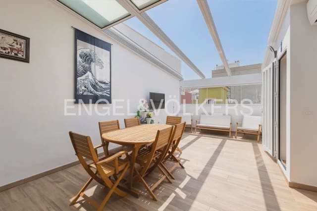 4 bedroom Townhouse for sale in Benifaió with garage - € 385,000 (Ref: 10035680)