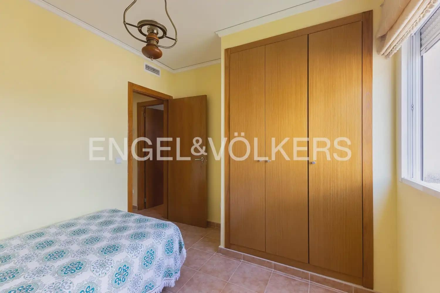 4 Zimmer Reihenhaus zu verkaufen in Miramar mit Garage - 269.000 € (Ref: 10035938)