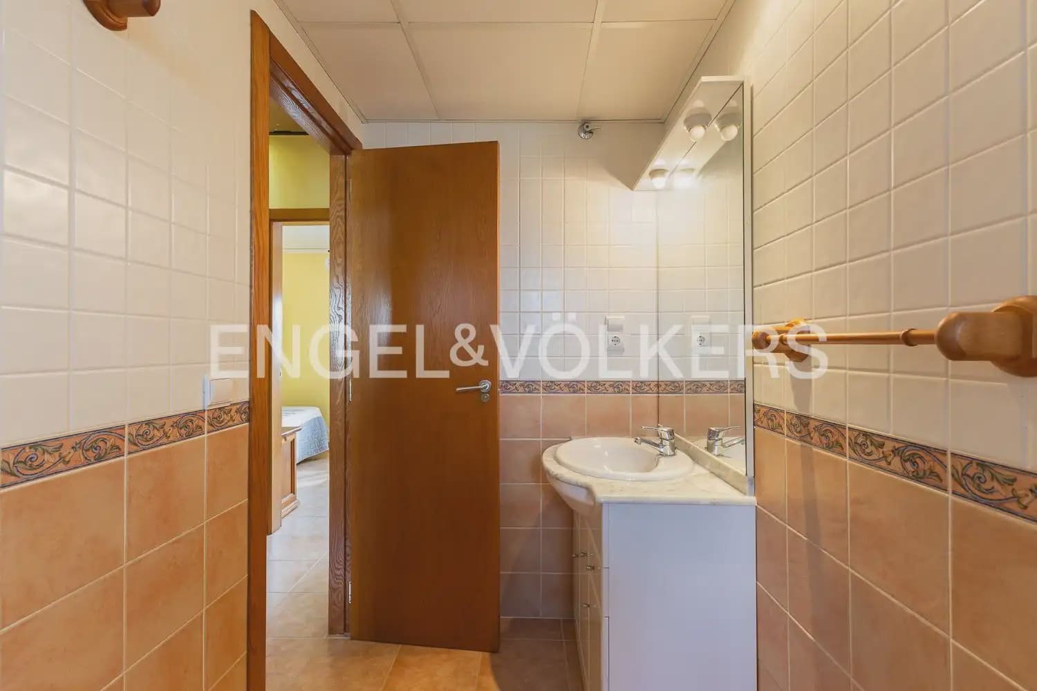 4 Zimmer Reihenhaus zu verkaufen in Miramar mit Garage - 269.000 € (Ref: 10035938)
