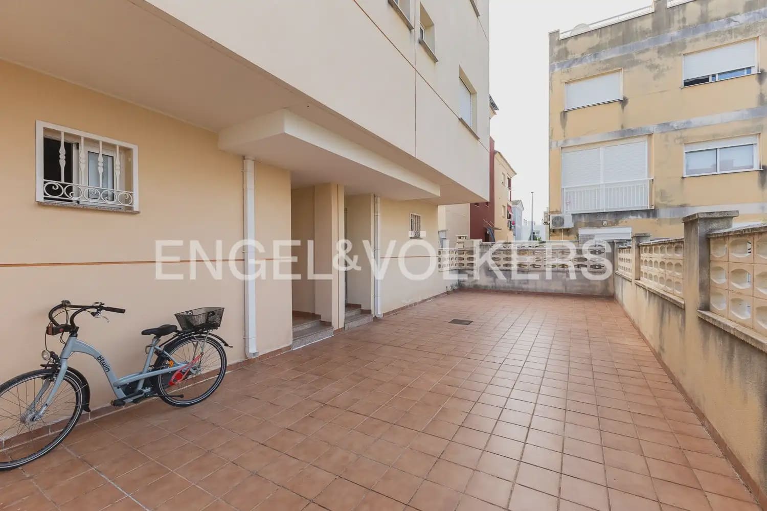 4 Zimmer Reihenhaus zu verkaufen in Miramar mit Garage - 269.000 € (Ref: 10035938)