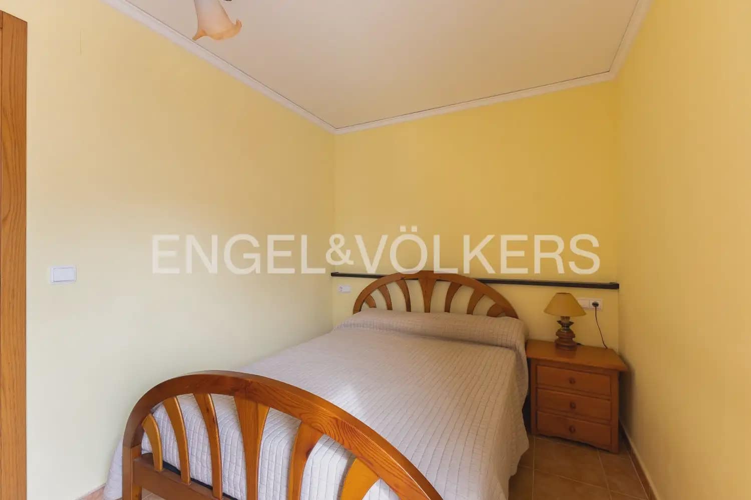4 Zimmer Reihenhaus zu verkaufen in Miramar mit Garage - 269.000 € (Ref: 10035938)