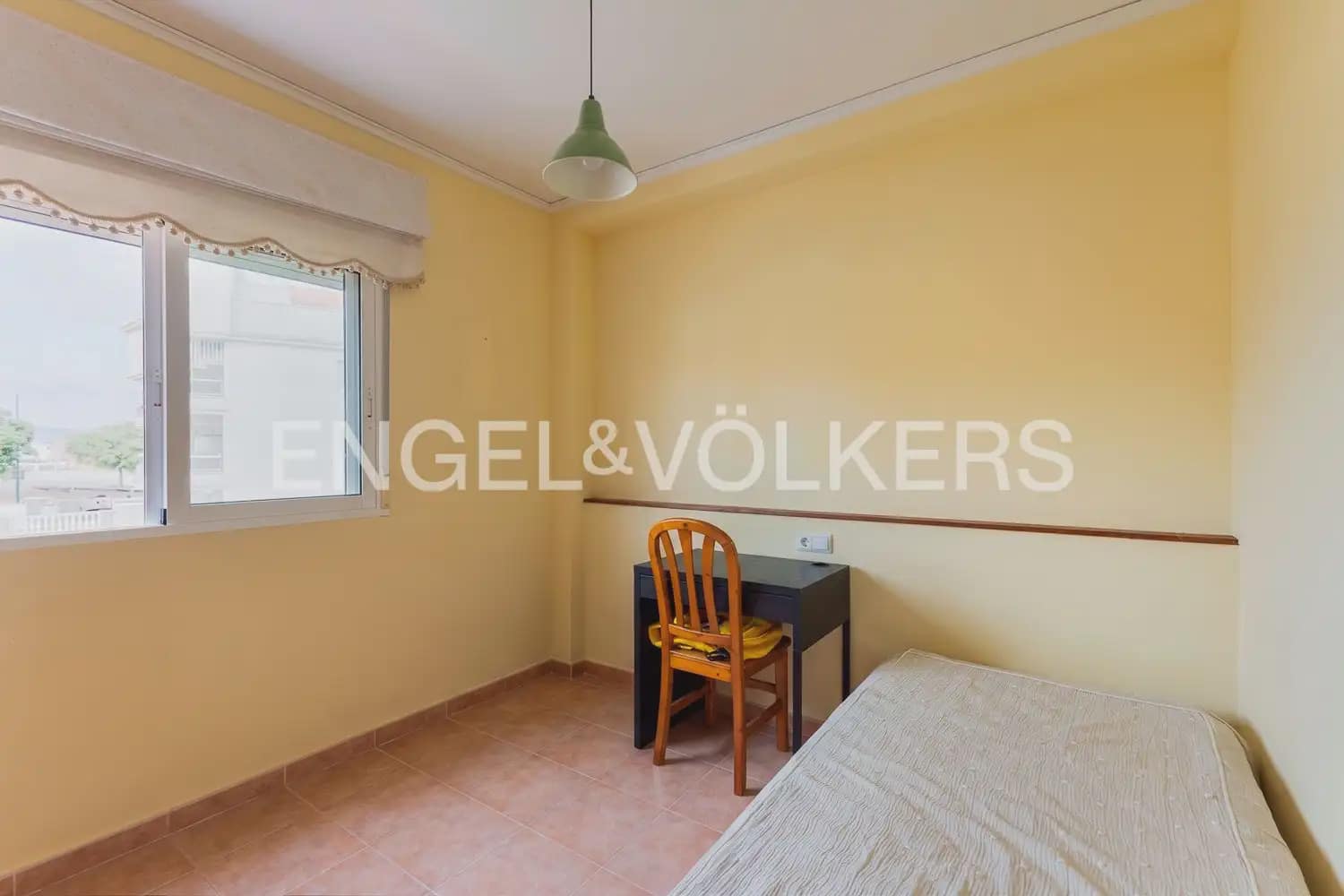 4 Zimmer Reihenhaus zu verkaufen in Miramar mit Garage - 269.000 € (Ref: 10035938)