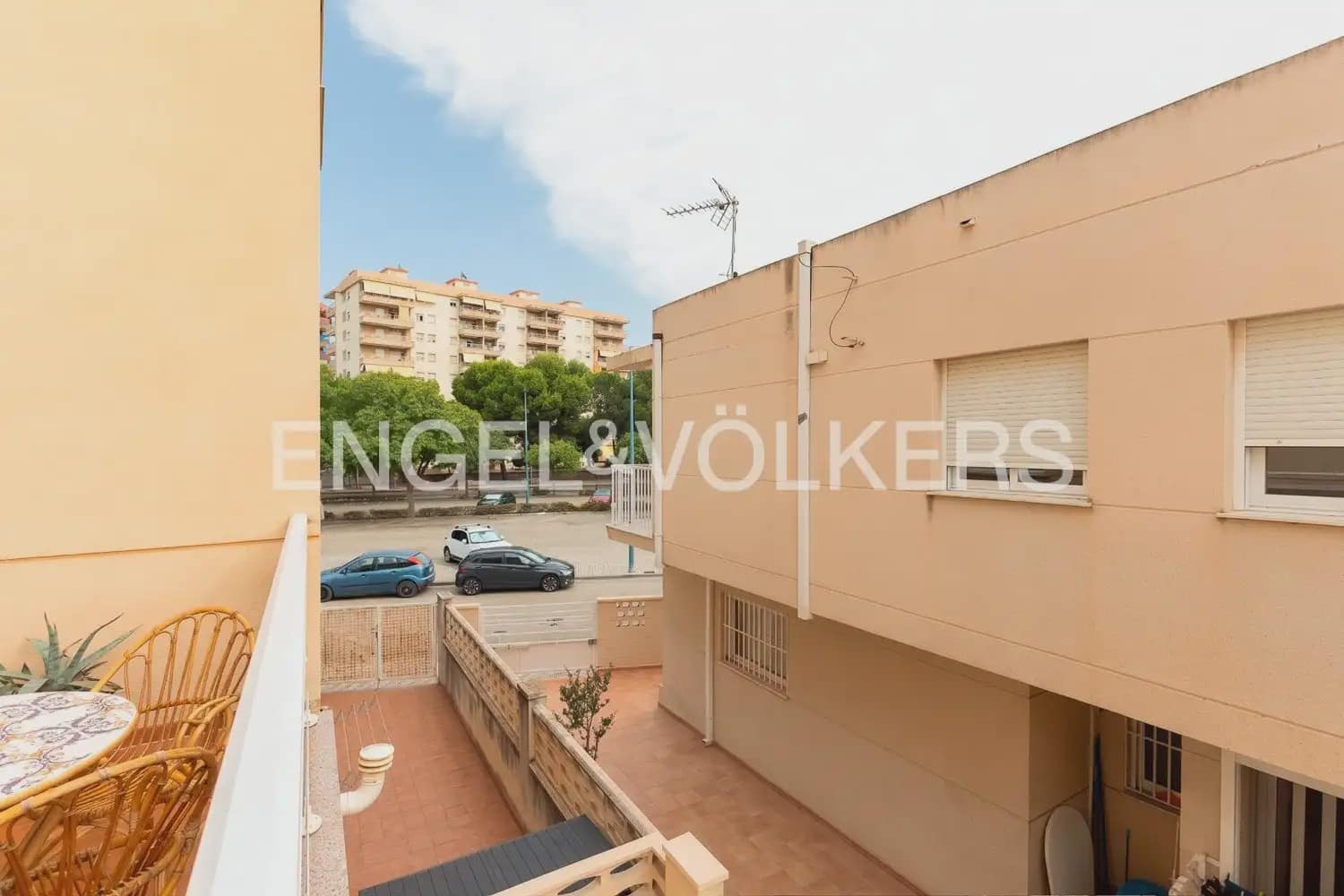 4 Zimmer Reihenhaus zu verkaufen in Miramar mit Garage - 269.000 € (Ref: 10035938)