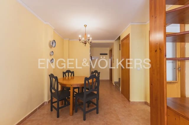 4 makuuhuone Rivitalo myytävänä paikassa Miramar - 269 000 € (Ref: 10035938)