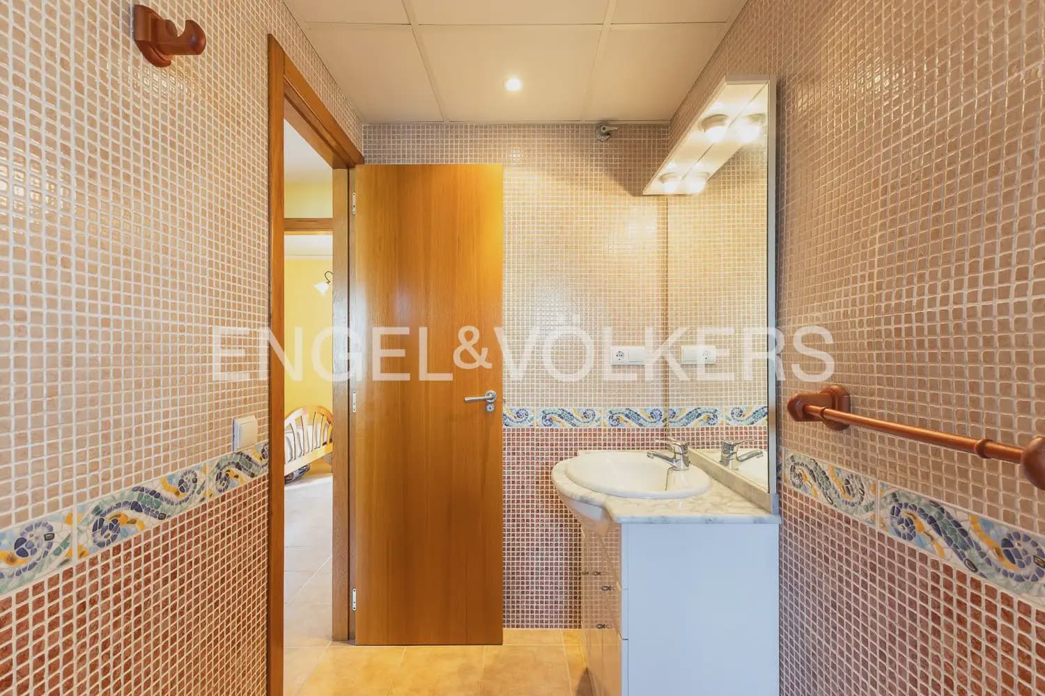 4 Zimmer Reihenhaus zu verkaufen in Miramar mit Garage - 269.000 € (Ref: 10035938)