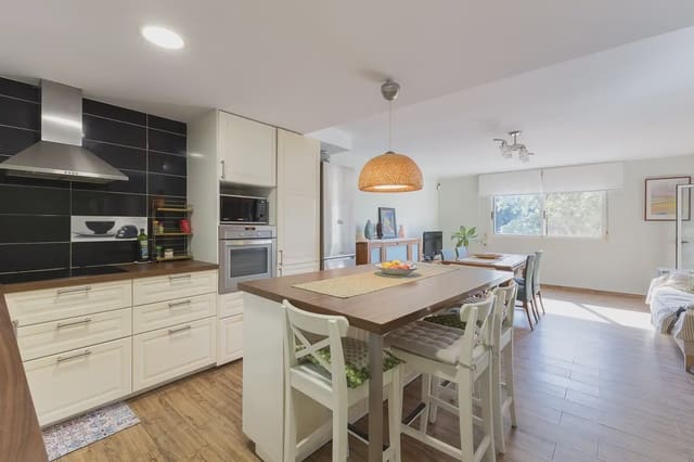 4 sovrum Lägenhet att hyra i Sagunto / Sagunt med garage - 1 500 € (Ref: 10036196)
