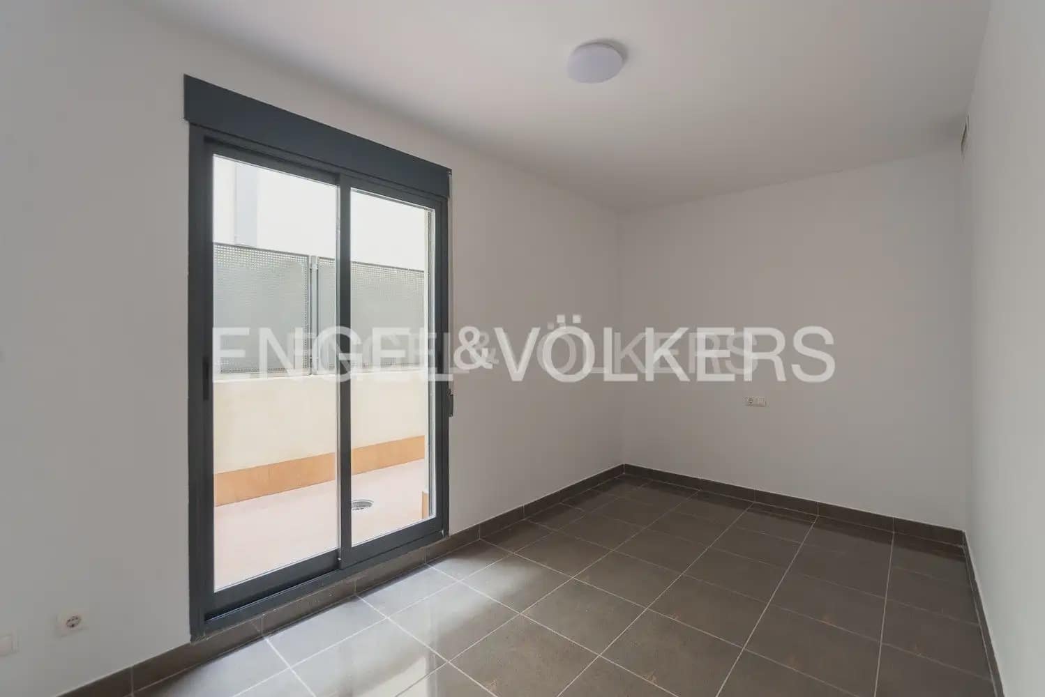 3 bedroom Flat for rent in Moncofa with garage - € 1,000 (Ref: 10036198)