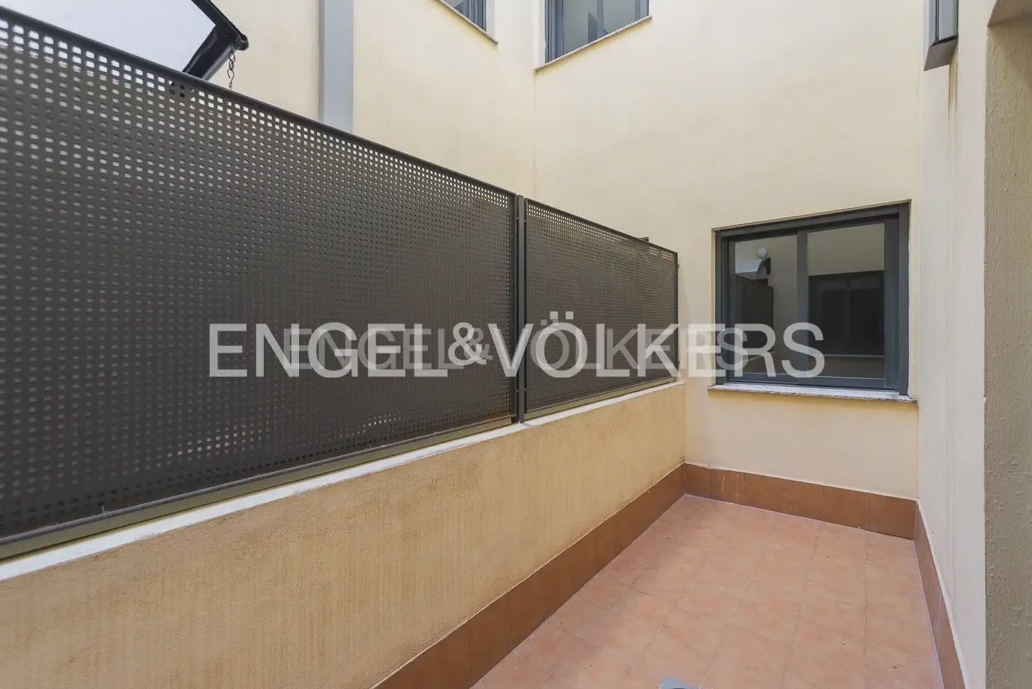3 bedroom Flat for rent in Moncofa with garage - € 1,000 (Ref: 10036198)