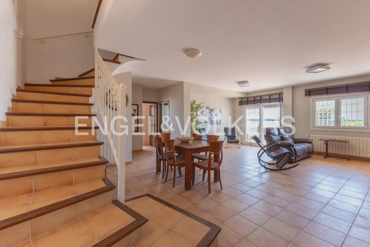 Adosado de 5 habitaciones en Puçol en alquiler con garaje - 2.900 € (Ref: 10036199)