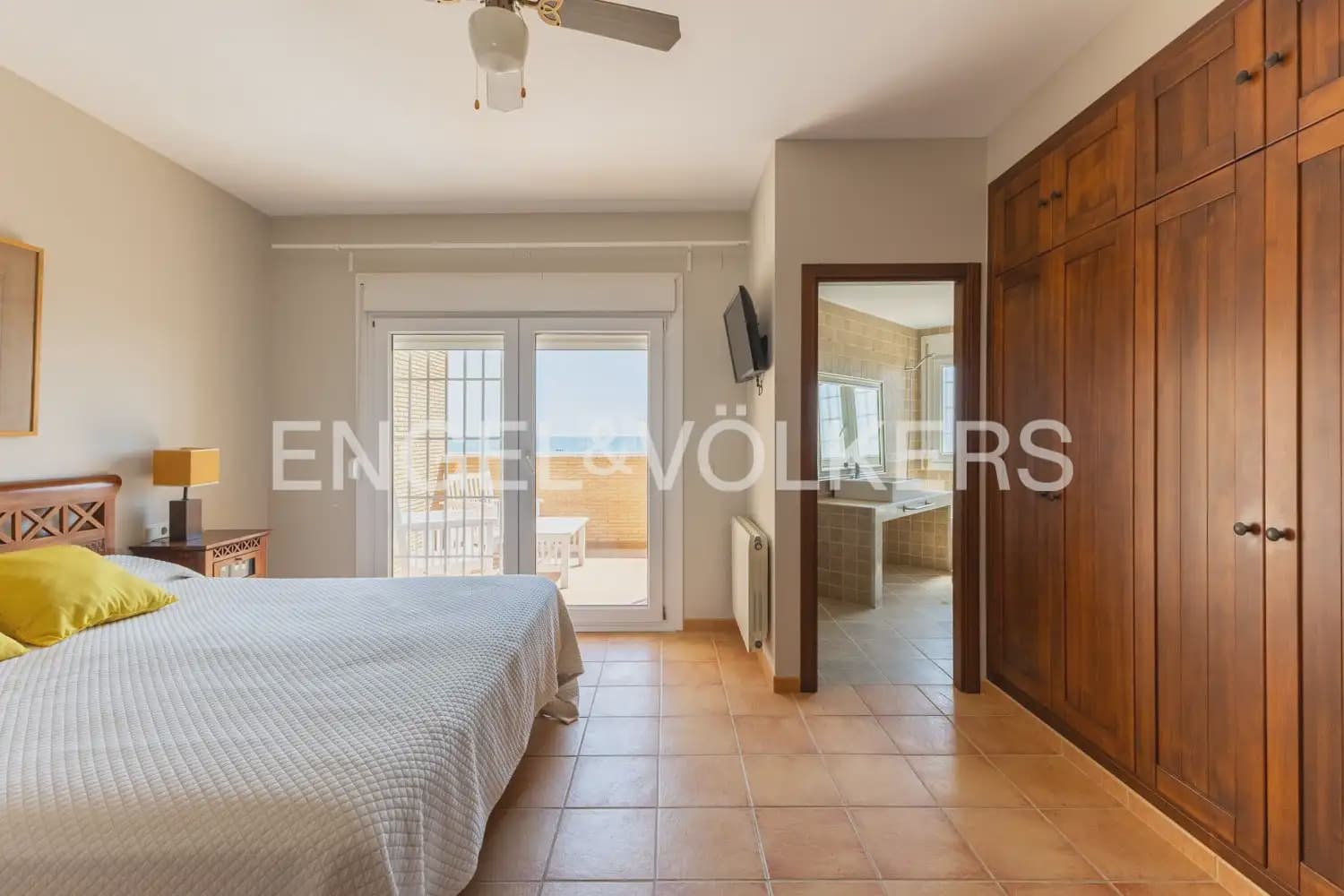 Adosado de 5 habitaciones en Puçol en alquiler con garaje - 2.900 € (Ref: 10036199)