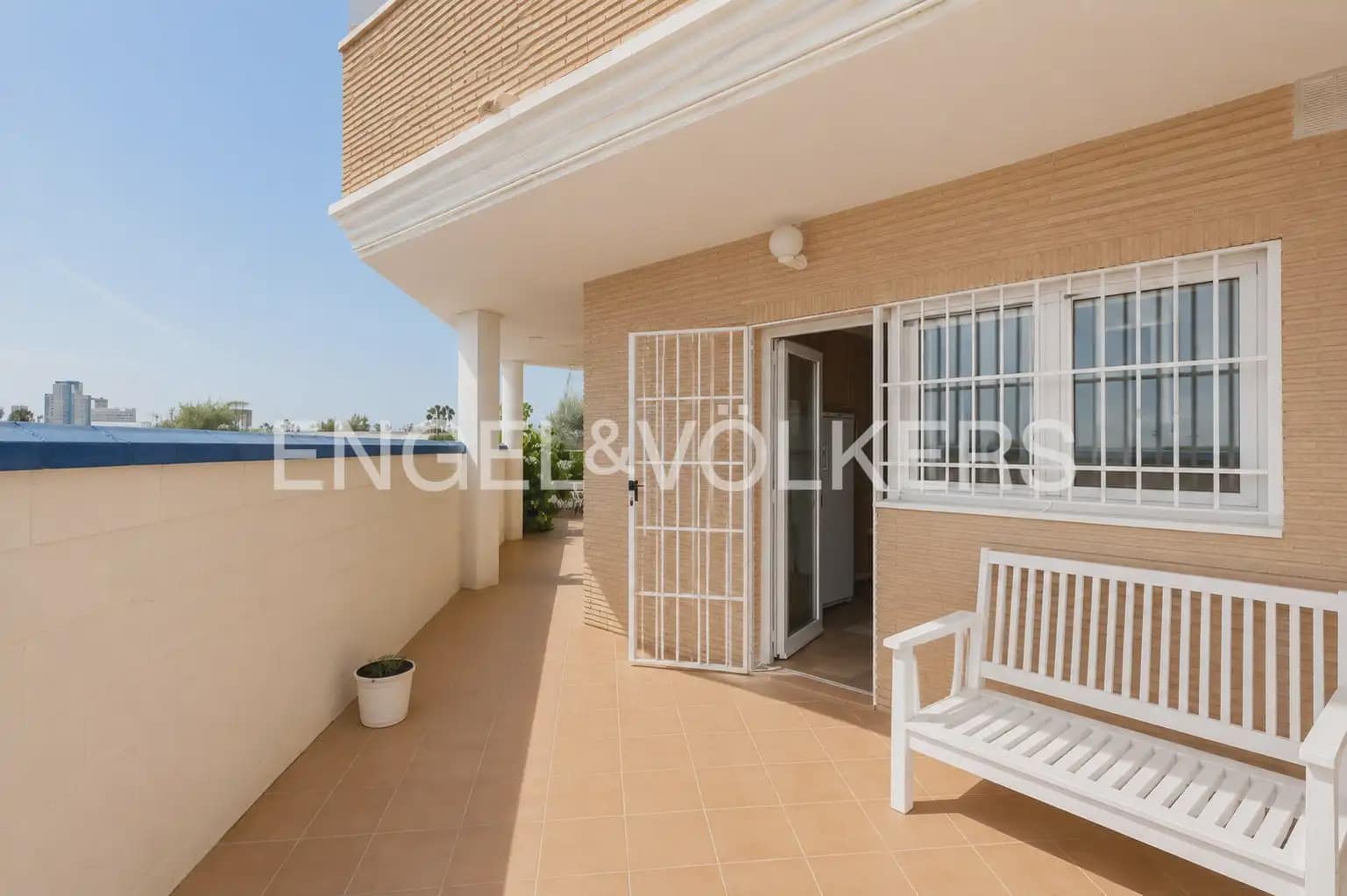 Adosado de 5 habitaciones en Puçol en alquiler con garaje - 2.900 € (Ref: 10036199)