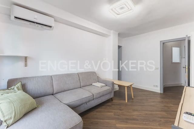 Appartement de 3 chambres à louer à Mont-Olivet, Valence ville - 1 400 € (Ref: 10039105)