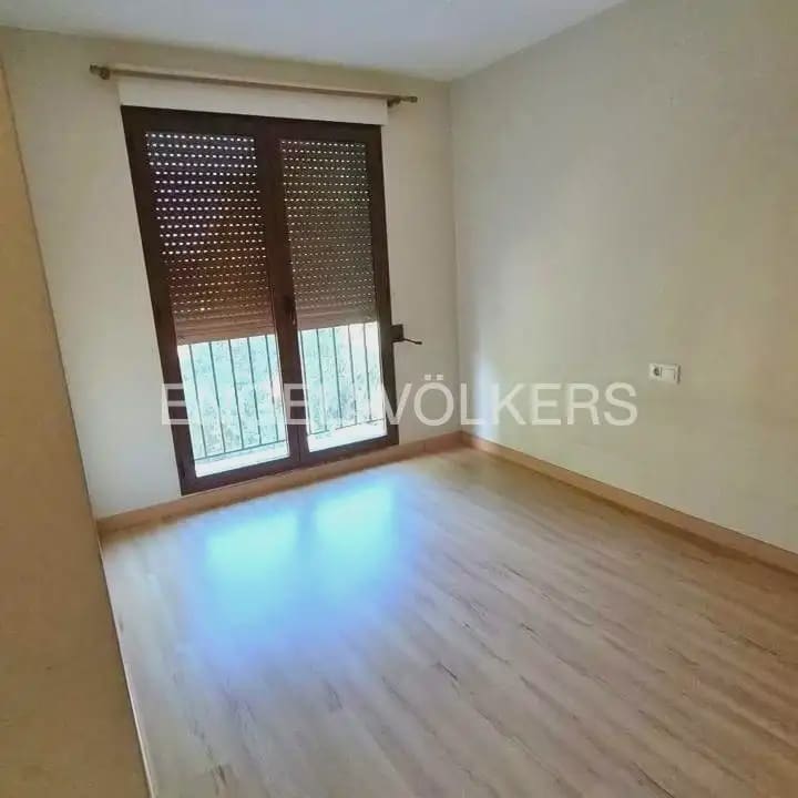 3 quarto Casa em Banda para arrendar em Rocafort com garagem - 1 800 € (Ref: 10039107)