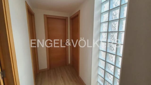 3 quarto Casa em Banda para arrendar em Rocafort com garagem - 1 800 € (Ref: 10039107)
