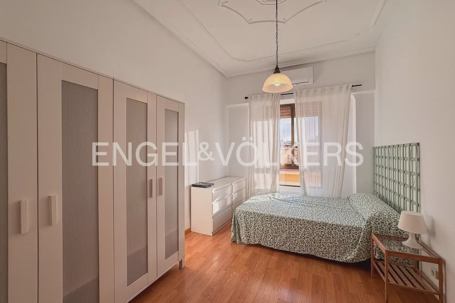 4 soveværelse Lejlighed til leje i Valencia by - € 2.500 (Ref: 10039108)
