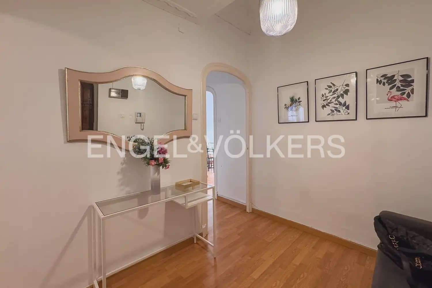 4 soveværelse Lejlighed til leje i Valencia by - € 2.500 (Ref: 10039108)