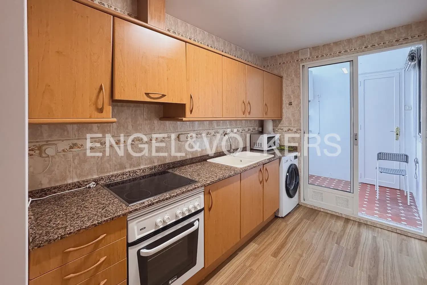 4 soveværelse Lejlighed til leje i Valencia by - € 2.500 (Ref: 10039108)