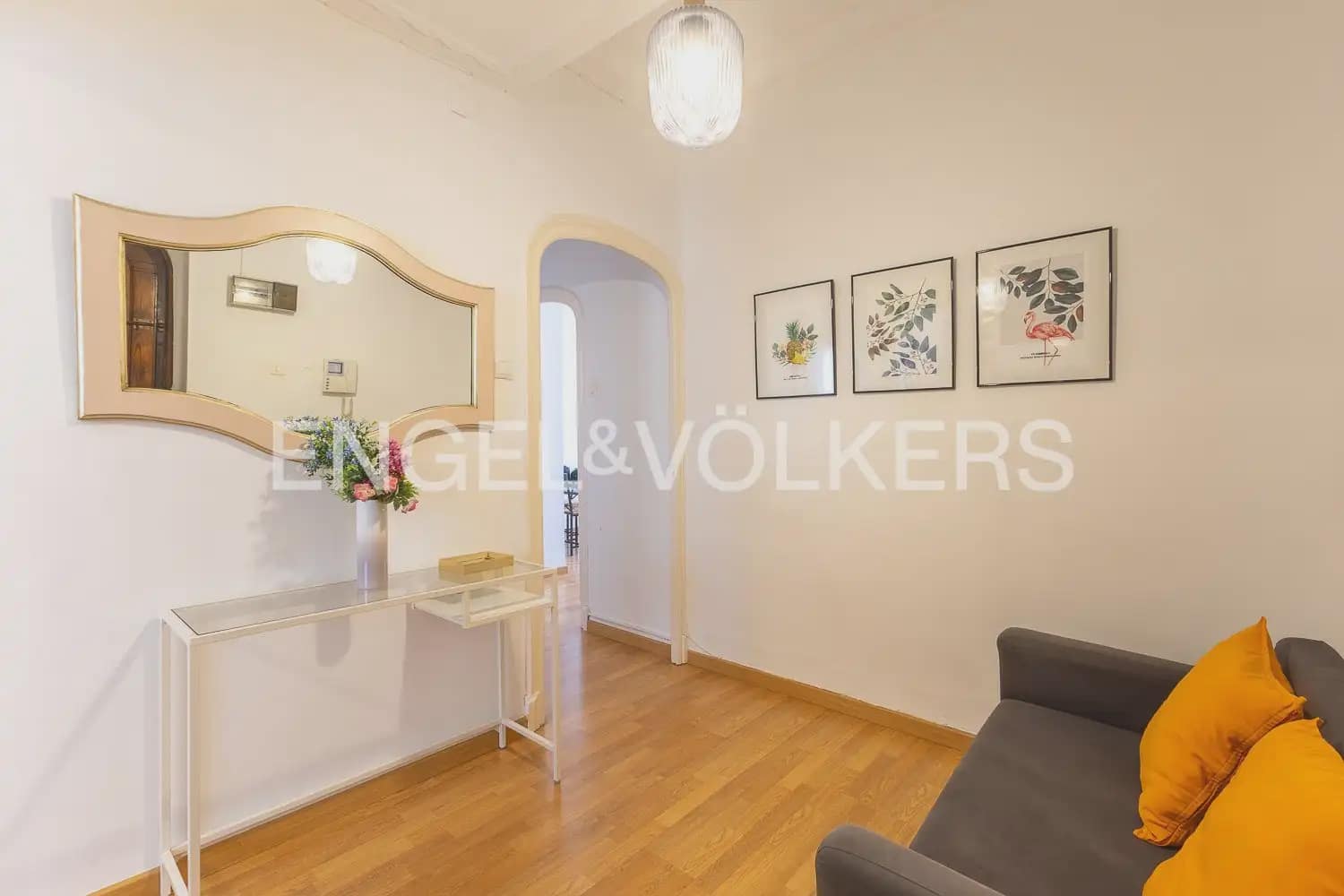 4 bedroom Flat for rent in Valencia city - € 2,200 (Ref: 10039108)