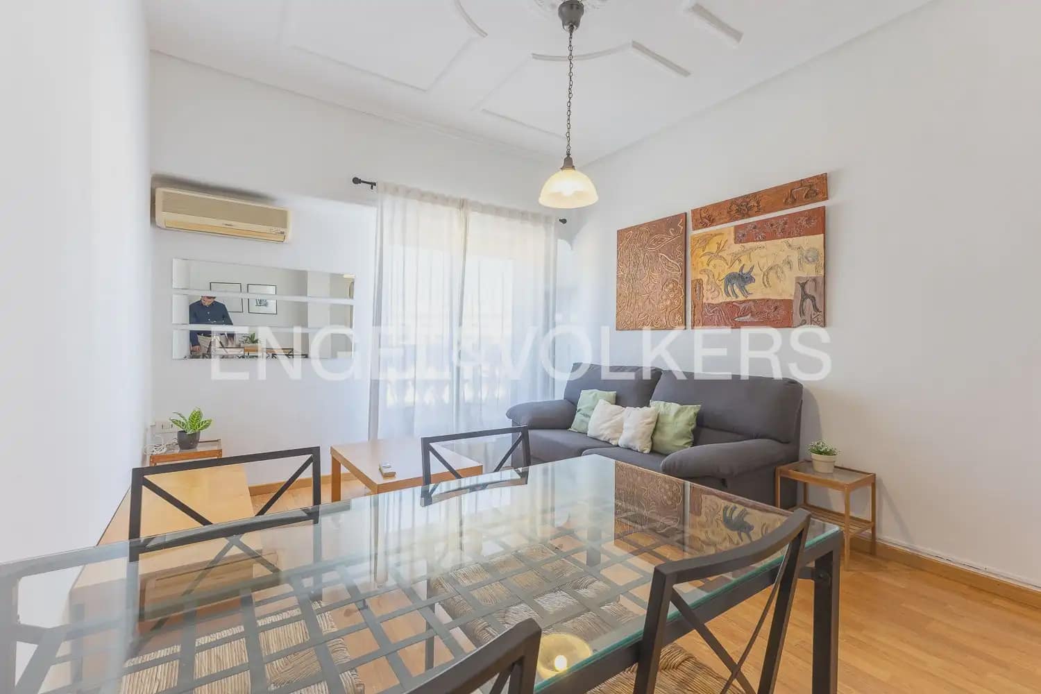 4 bedroom Flat for rent in Valencia city - € 2,200 (Ref: 10039108)