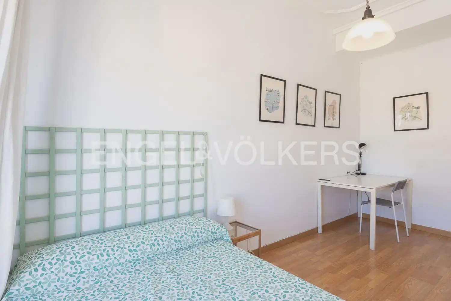 4 bedroom Flat for rent in Valencia city - € 2,200 (Ref: 10039108)