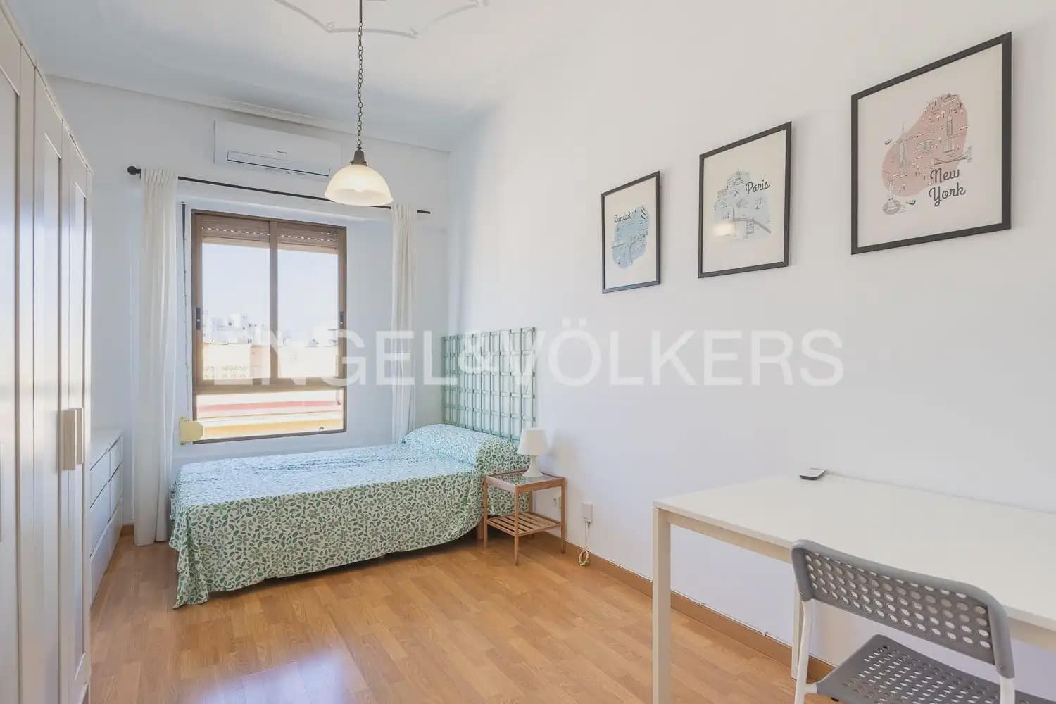 4 bedroom Flat for rent in Valencia city - € 2,200 (Ref: 10039108)