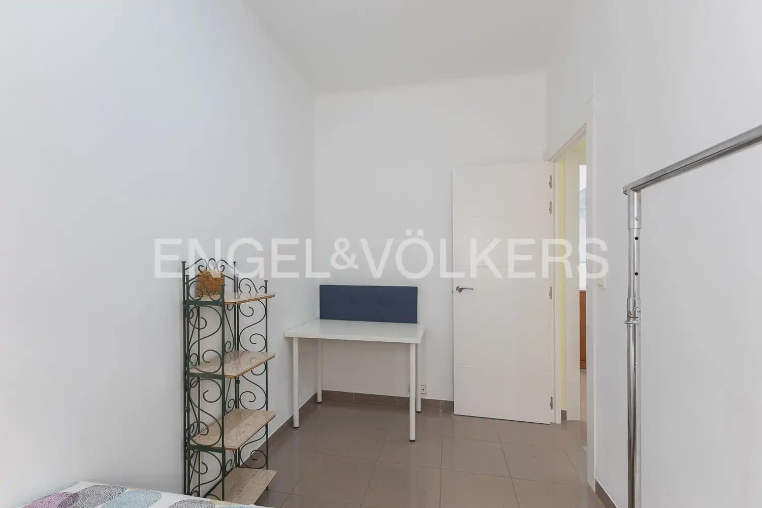 Piso de 3 habitaciones en València ciudad en venta - 299.000 € (Ref: 10039217)