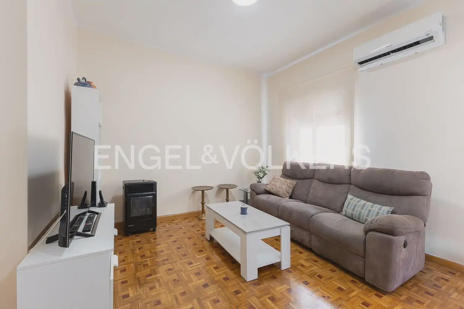 Piso de 3 habitaciones en València ciudad en venta - 299.000 € (Ref: 10039217)