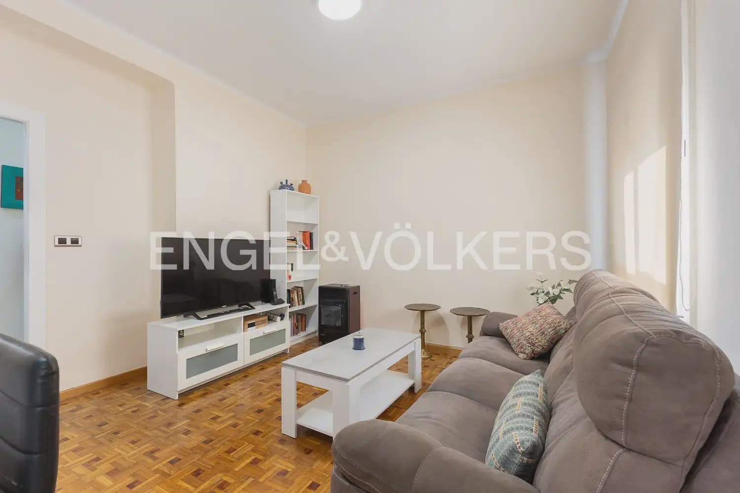 Piso de 3 habitaciones en València ciudad en venta - 299.000 € (Ref: 10039217)