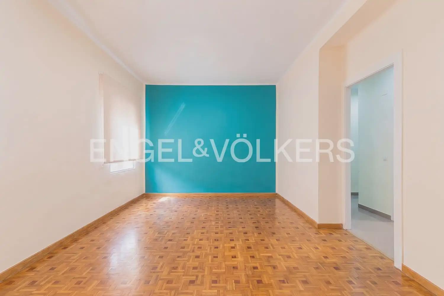 Piso de 3 habitaciones en València ciudad en venta - 299.000 € (Ref: 10039217)
