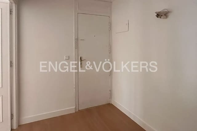 3 slaapkamer Flat te huur in Russafa, Valencia stad met garage - € 2.200 (Ref: 10039218)