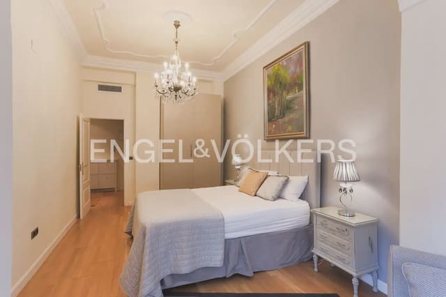 4 slaapkamer Flat te huur in La Gran Via, Valencia stad - € 2.900 (Ref: 10039283)