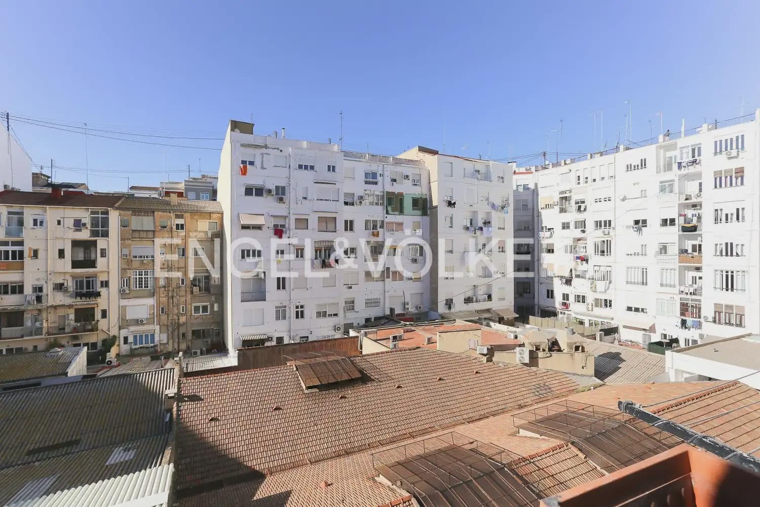 4 slaapkamer Flat te huur in Valencia stad - € 2.900 (Ref: 10039283)