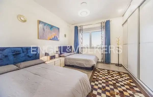 5 quarto Moradia para arrendar em Riba-roja de Túria com garagem - 3 300 € (Ref: 10041344)
