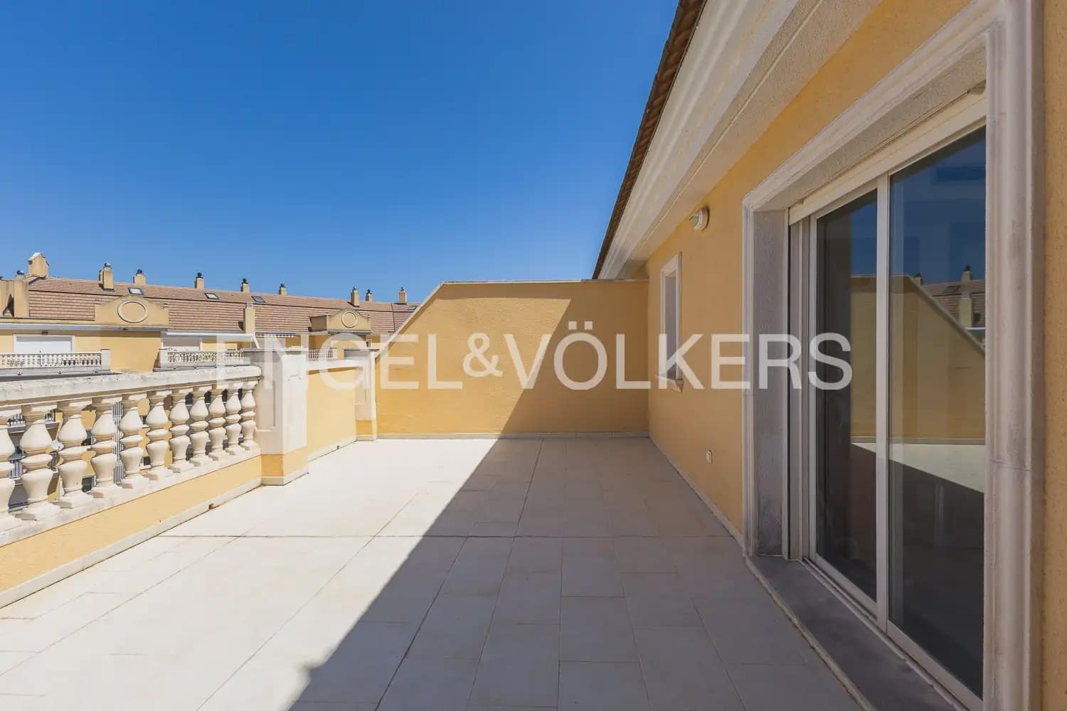 2 soveværelse Penthouse til salg i Denia med swimmingpool garage - € 495.000 (Ref: 10041587)