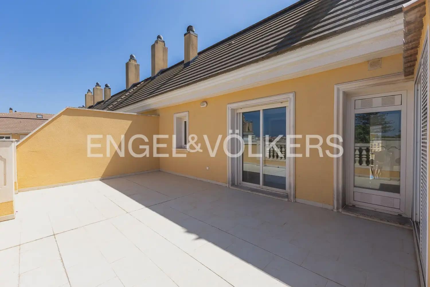 2 soveværelse Penthouse til salg i Denia med swimmingpool garage - € 495.000 (Ref: 10041587)